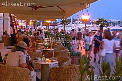 Jadran Residence 8